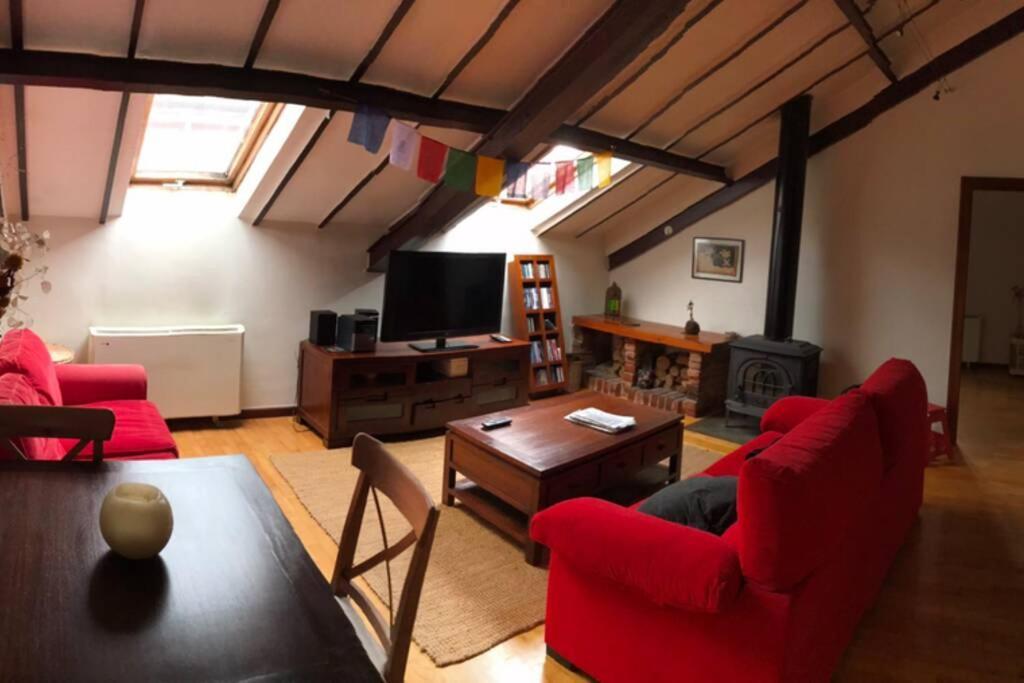 Ferienwohnung Apartamento En Pleno Centro Catedral Oviédo Exterior foto